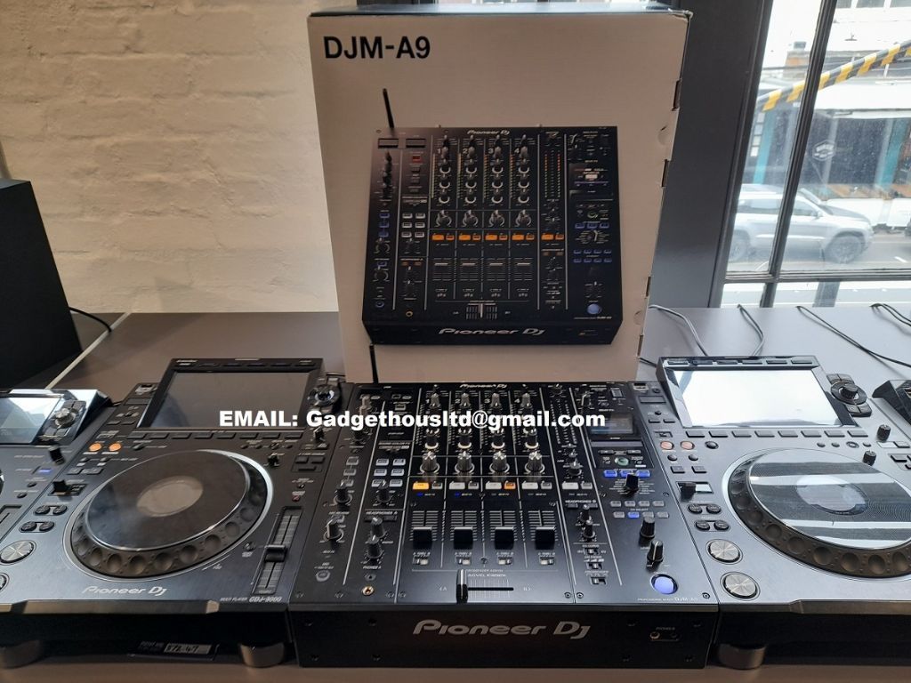 Pioneer DJM-A9 DJ Mixer en Pioneer CDJ-3000 Multi Player